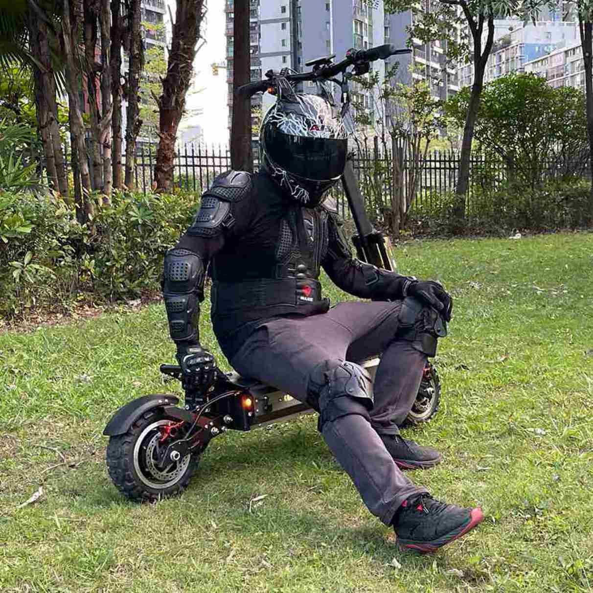 SCOOT Streamer Super Lunghi Per Manubrio Di Monopattino E Bici – Ispirati Anni '70, Resistenti Alle Intemperie (4 Colori)
